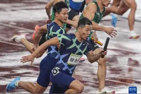 全运会-田径男子4x100米接力决赛：联合队获得冠军图片