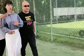 视频疯传！这是"国际通用报警手势"？图片