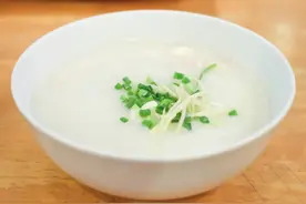 白粥不养胃、红豆不祛湿、香蕉不通便 信了大半辈子的养生法全没做对图片