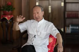 陈峰意外“坠落”图片