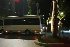 孟晚舟到达深圳坂田社区隔离点，已入住酒店隔离图片