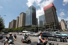 楼市“冰火两重天”？多城为何出现低调“限跌令”图片