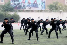 真为你们骄傲！反恐特警“请家长”，这场“汇报”太暖了图片