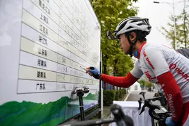 公路自行车——男子个人赛赛况图片