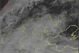 今天下午小雨依旧稳定发力，好消息为“明日晴”图片