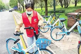 网格员兼舞蹈老师 舞出社区新风尚图片