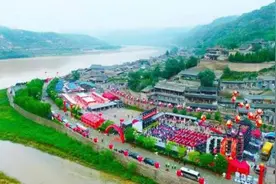 山西省吕梁市2021年中国农民丰收节暨中国·碛口第六届“枣儿红了”红枣旅游文化节在碛口古镇开幕图片
