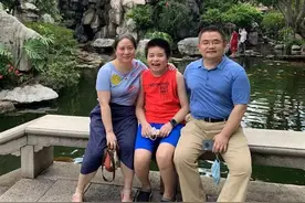 2021年寻找“荆楚最美家庭”| 丈夫是医生，妻子是记者，夫妻携手战疫铺好家风底色图片
