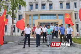 教育初心永不褪色——记全国基础教育先进个人、涟源三中校长蒋幸辉图片