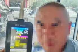 晚上喝酒第二天一早开公交，半路下车呕吐……饭碗没了图片