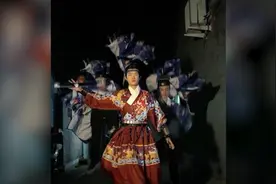 小伙用特效做出国风变装大片：想传播国潮文化视频封面
