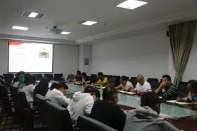 麒麟区住建局机关党支部开展9月主题党日活动图片