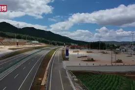 云南宣杨高速通车 打通滇东北乡村振兴“黄金通道”视频封面