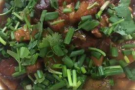 红烧肉土豆超美味没吃过太可惜了图片