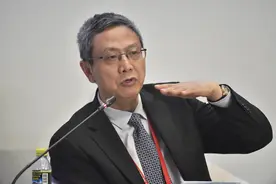 贾康：唱衰房地产业没有道理 房地产业还会是中国经济的支柱产业图片
