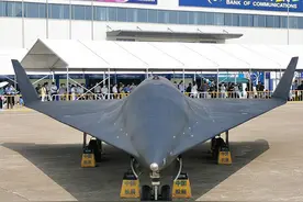 珠海航展｜无侦-8首次亮相航展，可在临近空间飞行图片