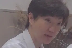 中国医生的外语能力究竟有多厉害？网友：太佩服！视频封面