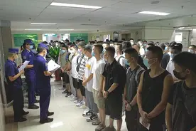 四川1360名拟招录消防员顺利通过体格检查图片