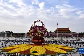 海外网评：如果胜利有颜色，那一定是中国红图片