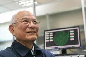 踏平坎坷成大道——记科学家刘永坦图片