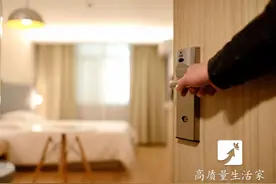 【答疑】入住酒店拿到房卡后，为什么要第一时间扔掉房卡套？图片