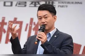 推广母语还是作秀？“台独”陈柏惟用闽南语质询引热议，孙大千：赶快下台投身演艺事业吧图片