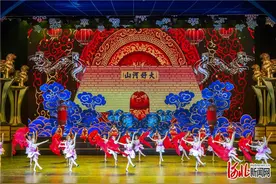 东方杂技大赛场点燃冬奥激情图片