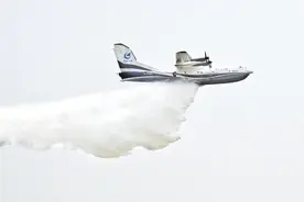 飞过珠海上空的“中国心”，歼-20用上国产发动机，已量产装备部队图片