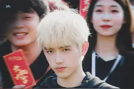 《打火机与公主裙》开机！陈飞宇痞帅张婧仪甜美图片