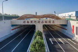 济南黄河济泺路隧道通车，摩托车、非机动车、行人等禁行图片