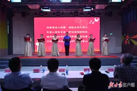 这一场红色诗歌朗诵会，深情告白我的国图片