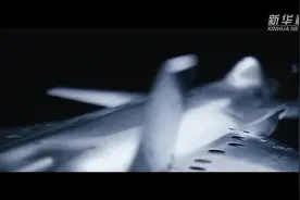 砥砺十年！歼20换装国产发动机亮相中国航展视频封面