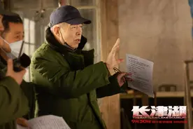 《长津湖》告诉观众，我们为何而战！半岛记者采访导演陈凯歌图片