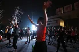 马上评｜“反广场舞神器”来了，恶搞式反抗有用吗？图片