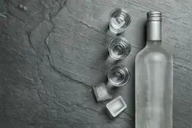 白酒规则生变：酱酒躺着挣钱的时代过去了 | 保卫财富图片