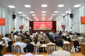 马建春当选为兴宁市合水镇人大主席，彭文燕当选为合水镇镇长图片