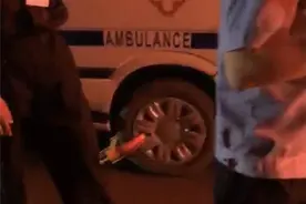 乱收费“野马救护车”在桂平一医院内扰乱秩序图片