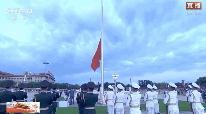 原来，每一面在天安门升起的国旗，都有神圣的使命图片