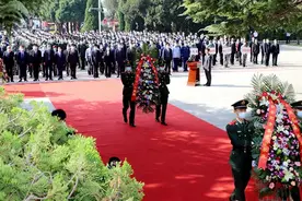我市隆重举行烈士纪念日公祭活动图片