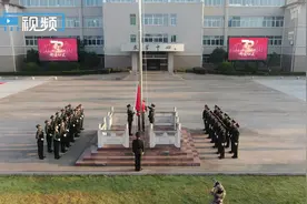 同升一面旗 | 我是一个兵，最爱“中国红”图片