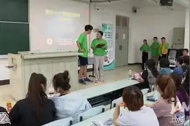 视频丨防艾宣传剧进上大校园展演受欢迎图片