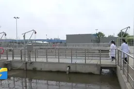 节日我在岗｜潍坊：国庆假期他们依然忙碌 坚守本职工作守护绿水青山图片