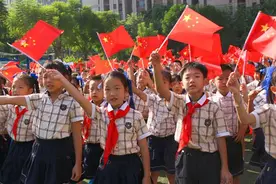 南宁市滨湖路小学山语城校区开展国庆节主题活动图片