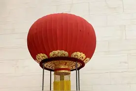 开国大典天安门上的大红灯笼 | 党史天天读图片
