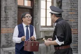 石库门的笑声｜经典滑稽戏《七十二家房客》再现视频封面