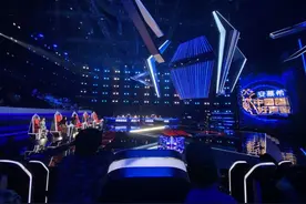 “好声音”最戏剧性的一场来了！天目新闻记者现场投票选八强图片