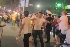 大型无人机表演突发故障，集体“炸机”坠落图片
