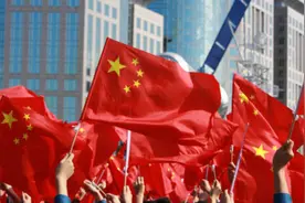 这五面五星红旗背后的故事，越了解越崩不住图片