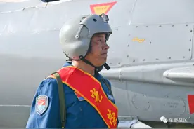 入伍28年，荣立两次二等功的“老飞”，告别蓝天……图片
