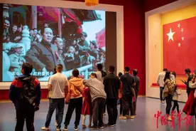 国庆假期去看展：党史展览人气高图片